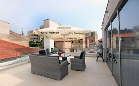 D R Apartments